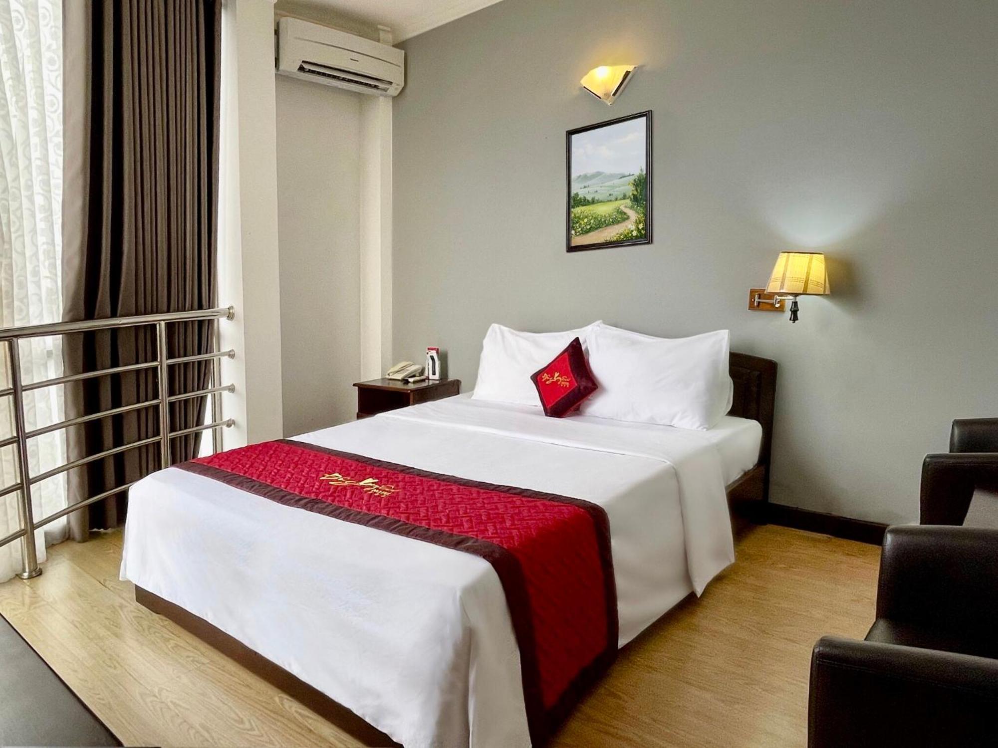 Dong Xuyen Hotel Long Xuyên Exteriör bild